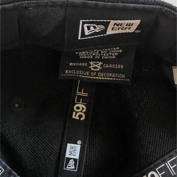 NEW ERA TORONTO RAPTORS BLACK 59FIFTY MENS FITTED HAT-SIZE 6 3/4-NEW - Picture 7 of 7